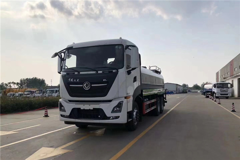 東風(fēng)天龍后八輪20噸噴霧車，國(guó)六綠化噴灑車